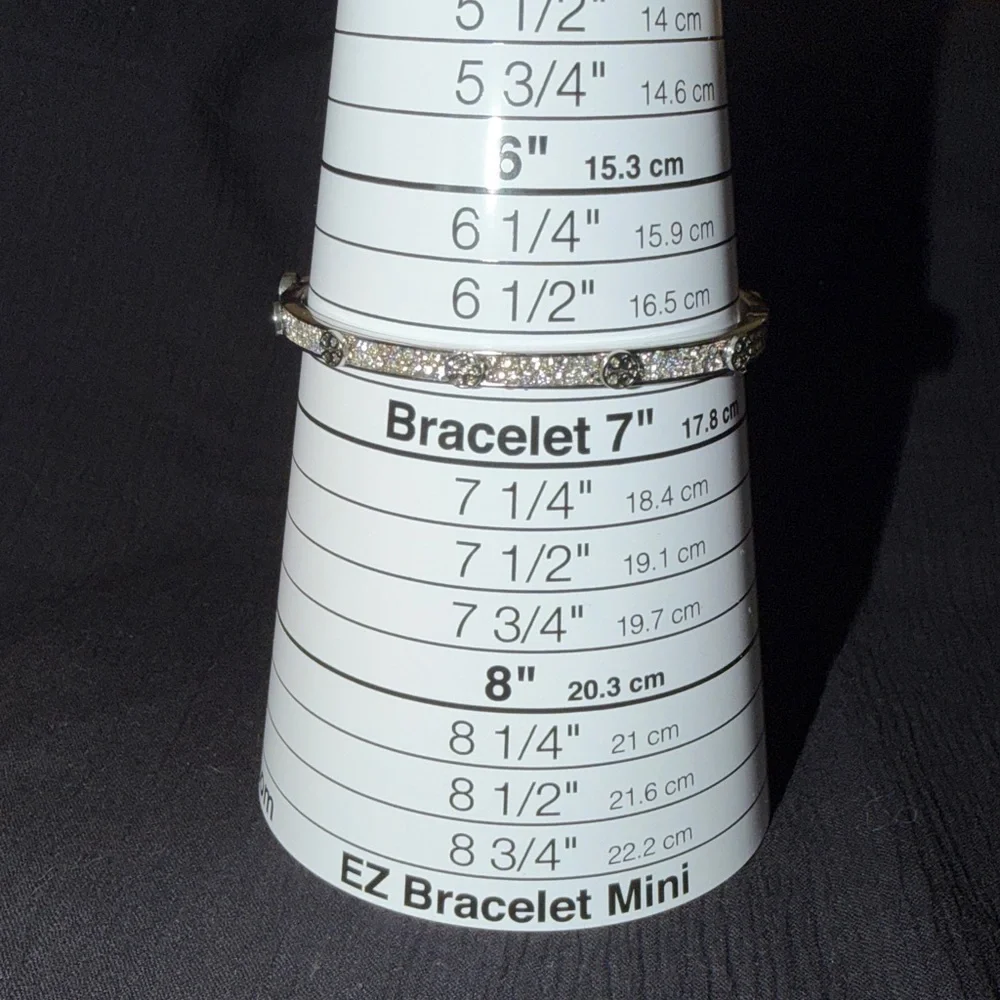 NWT Tory Burch Miller Stud Crystal Pave’ Bracelet in Silver - Picture 7 of 7